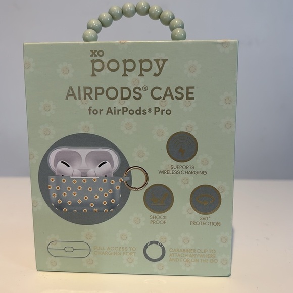BNIB XO Poppy AirPods Pro Case Keychain Floral Daisy/happy face - Picture 2 of 5